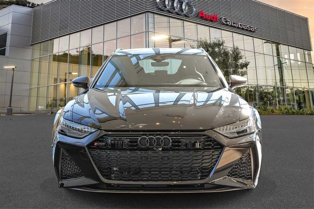 Thumbnail: 2025 Audi RS 6 - 2