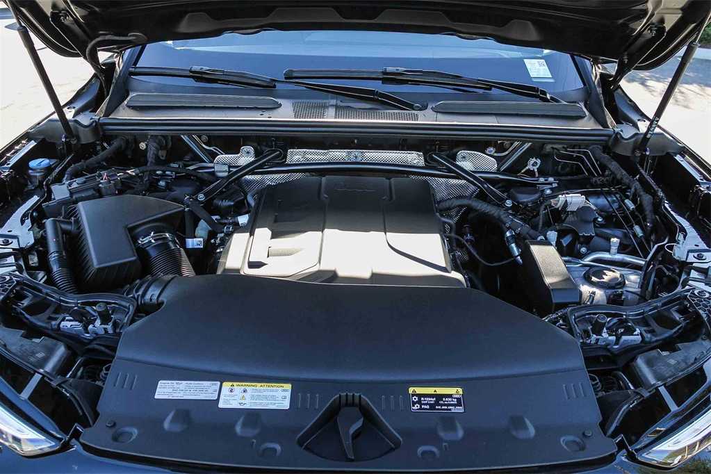 Thumbnail: 2025 Audi Q5 - 25