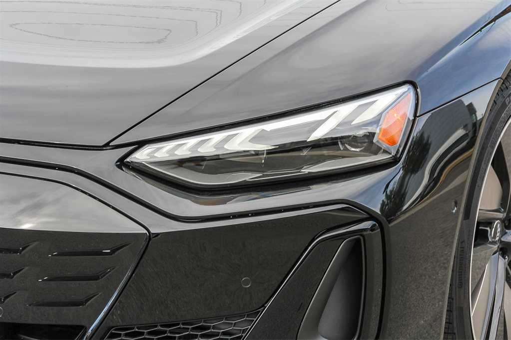 Thumbnail: 2026 Audi e-tron GT - 7