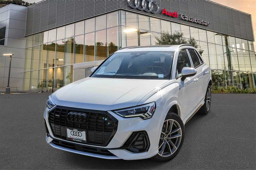 Thumbnail: 2025 Audi Q3 - 1