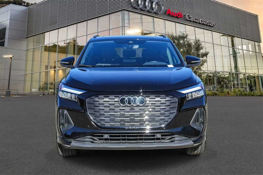 Thumbnail: 2024 Audi Q4 e-tron - 6