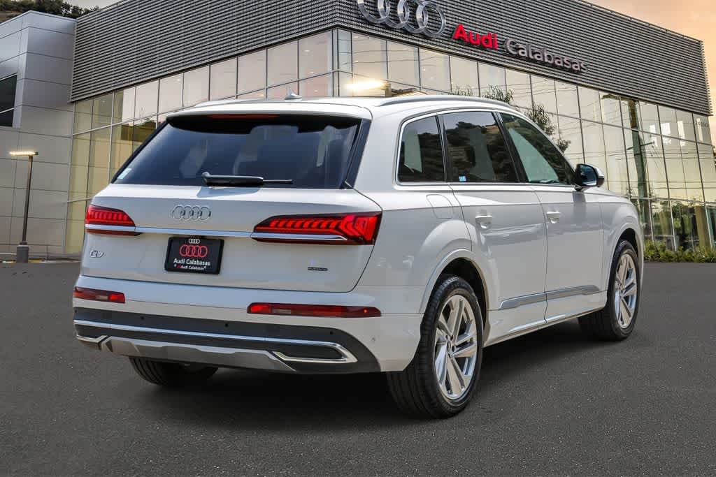 Thumbnail: 2023 Audi Q7 - 4
