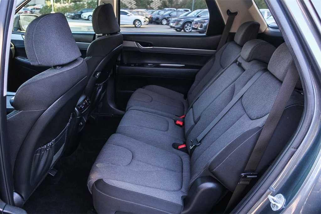 Thumbnail: 2021 Hyundai Palisade - 16