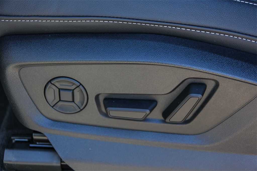 Thumbnail: 2025 Audi Q7 - 21