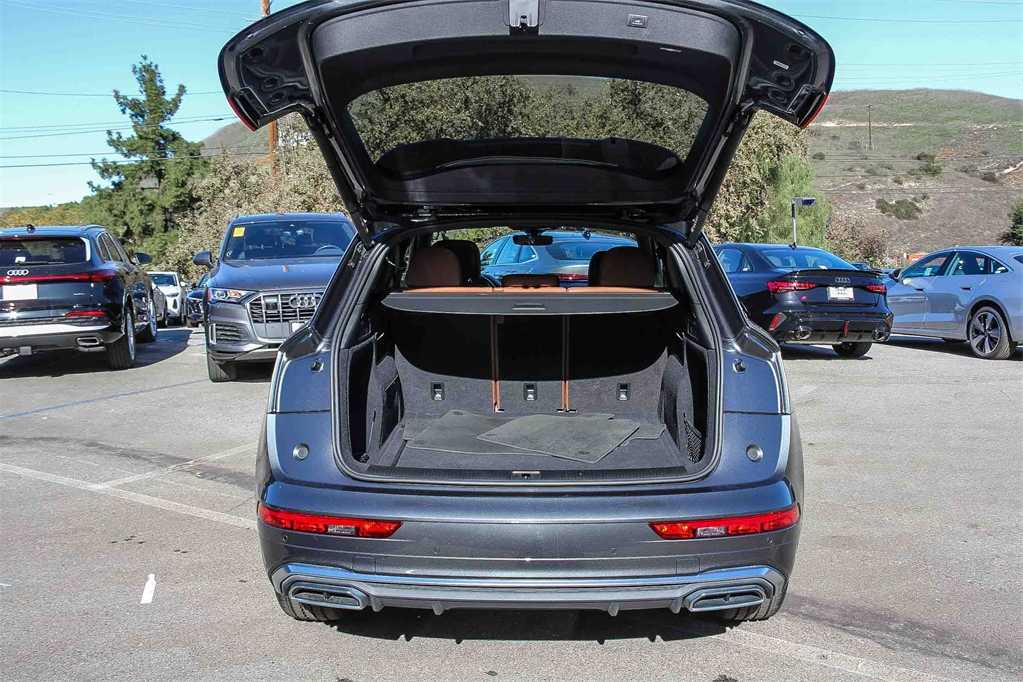 Thumbnail: 2022 Audi Q5 - 26