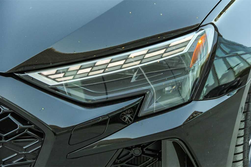 Thumbnail: 2025 Audi SQ5 - 7