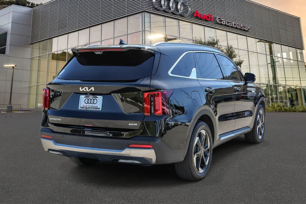 Thumbnail: 2025 Kia Sorento - 4