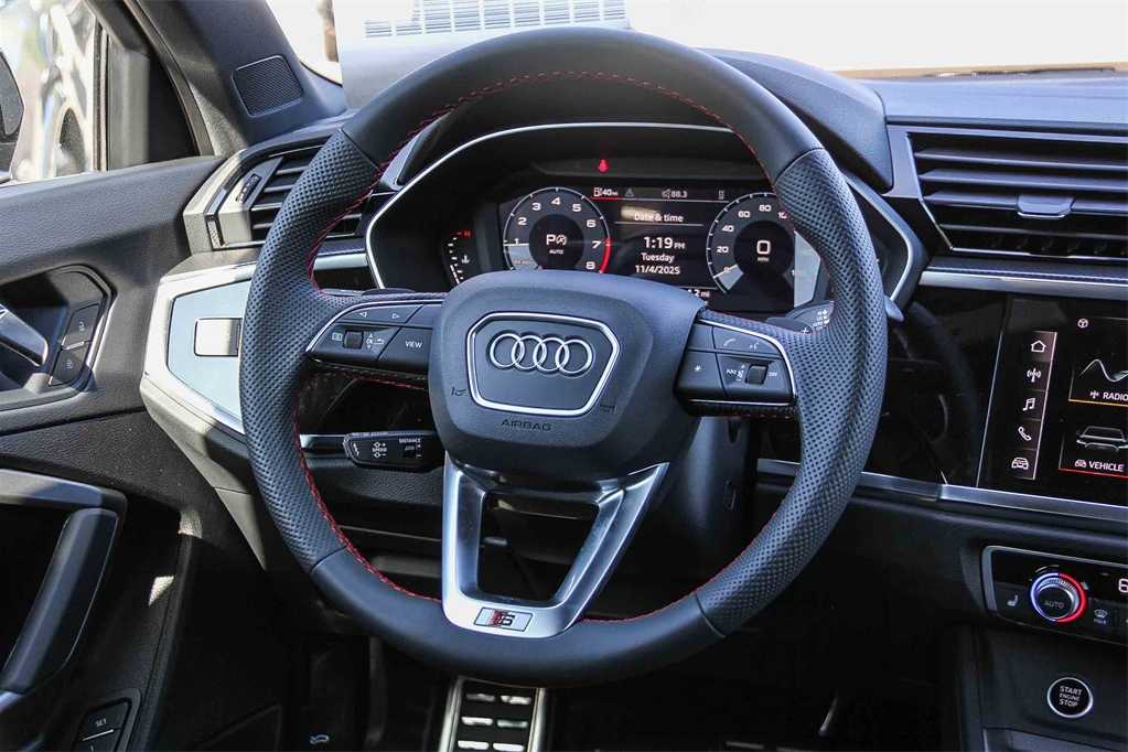 Thumbnail: 2025 Audi Q3 - 16