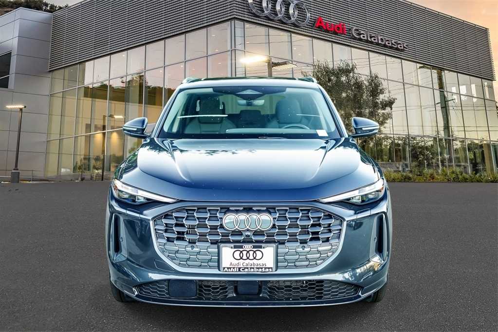 Thumbnail: 2025 Audi Q5 - 6