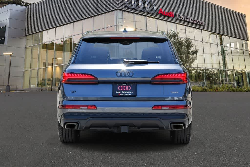 Thumbnail: 2026 Audi Q7 - 3