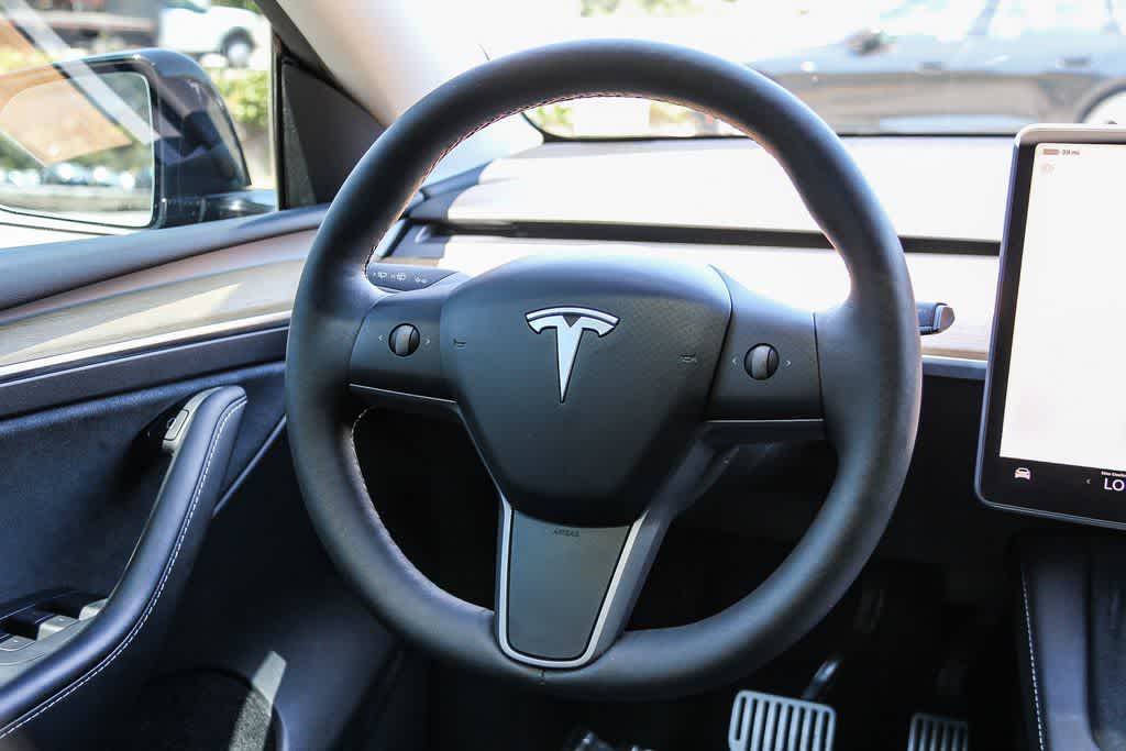 Thumbnail: 2023 Tesla Model Y - 15