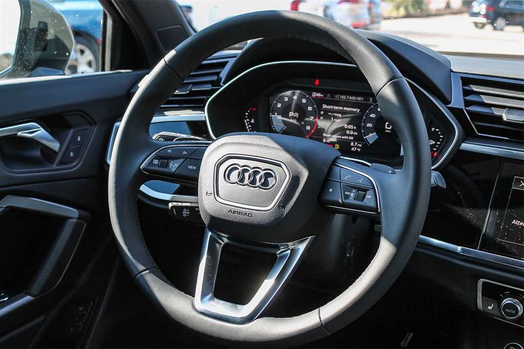 Thumbnail: 2025 Audi Q3 - 15