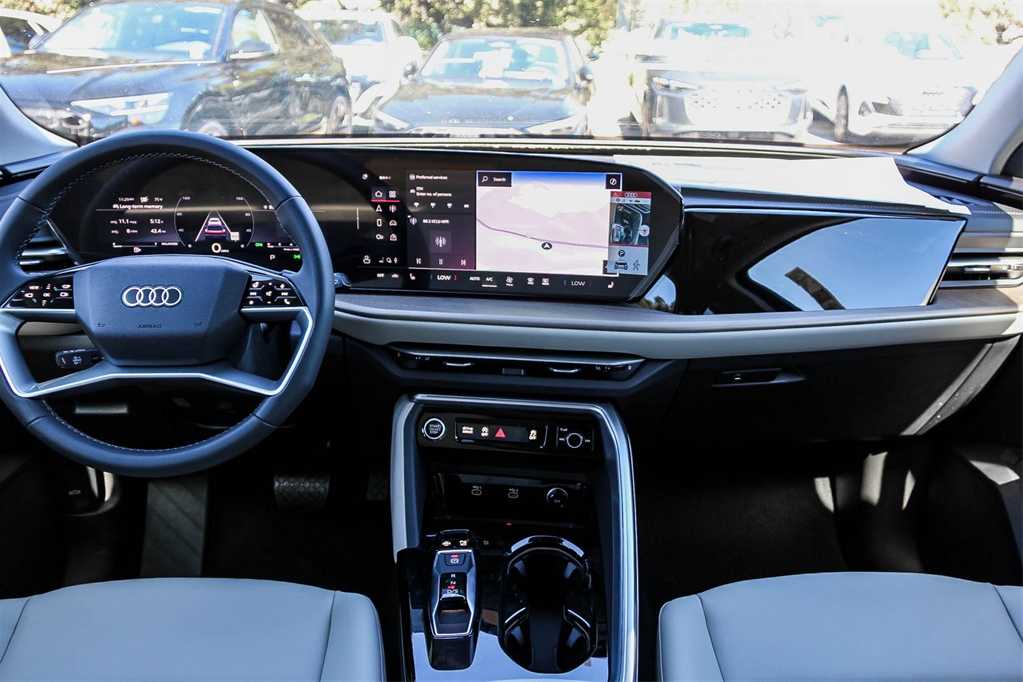 Thumbnail: 2025 Audi Q5 - 13