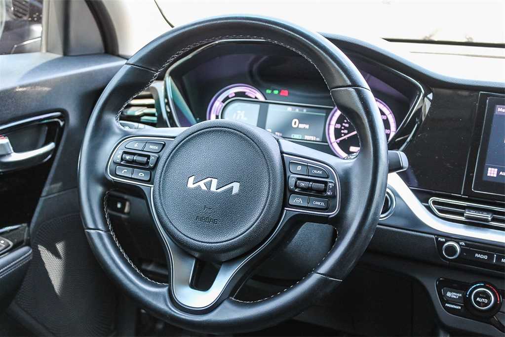 Thumbnail: 2022 Kia Niro - 15