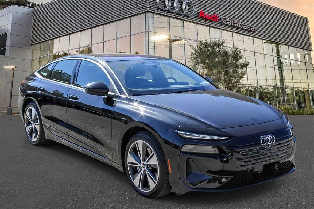 Thumbnail: 2025 Audi e-tron S - 5