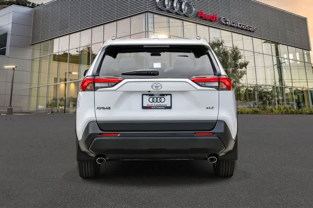 Thumbnail: 2024 Toyota RAV4 - 3