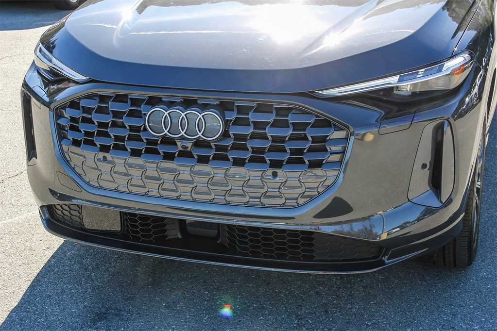 Thumbnail: 2025 Audi Q5 - 8