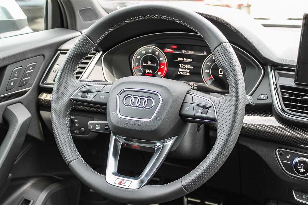 Thumbnail: 2024 Audi SQ5 - 15