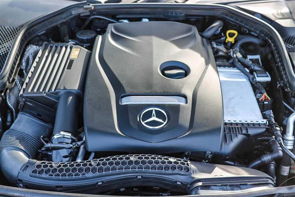 Thumbnail: 2016 Mercedes-Benz C-Class - 28