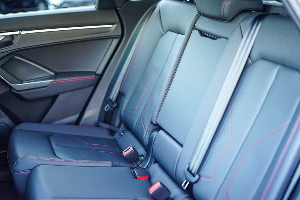 Thumbnail: 2025 Audi Q3 - 18