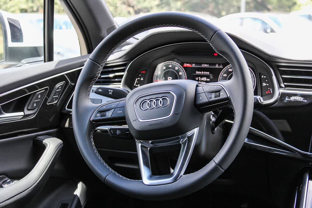 Thumbnail: 2026 Audi Q7 - 16