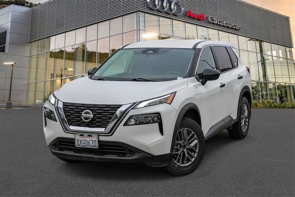Thumbnail: 2021 Nissan Rogue - 1