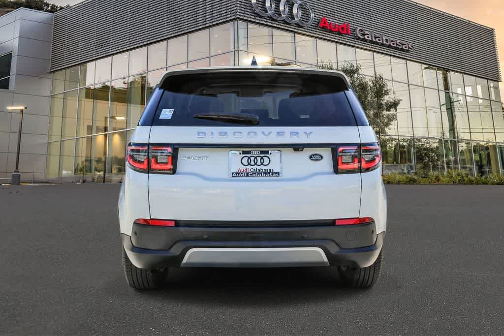 Thumbnail: 2021 Land Rover Discovery Sport - 3