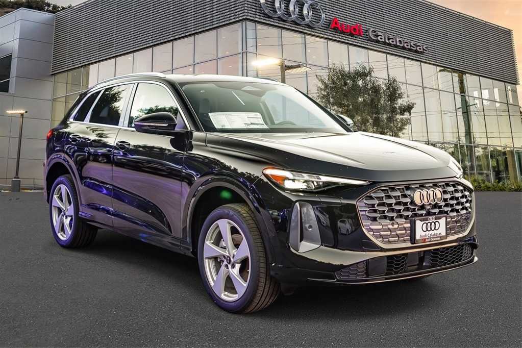 Thumbnail: 2025 Audi Q5 - 5