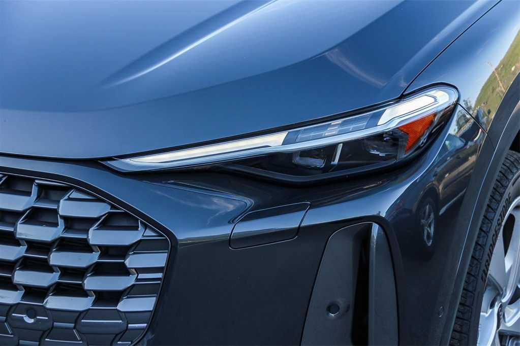 Thumbnail: 2025 Audi Q5 - 7