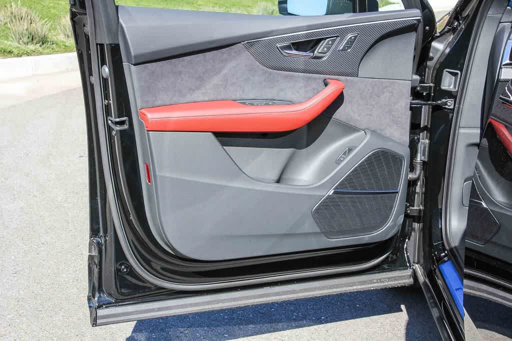 Thumbnail: 2026 Audi SQ7 - 22