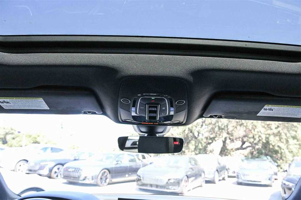 Thumbnail: 2023 Audi Q5 - 12