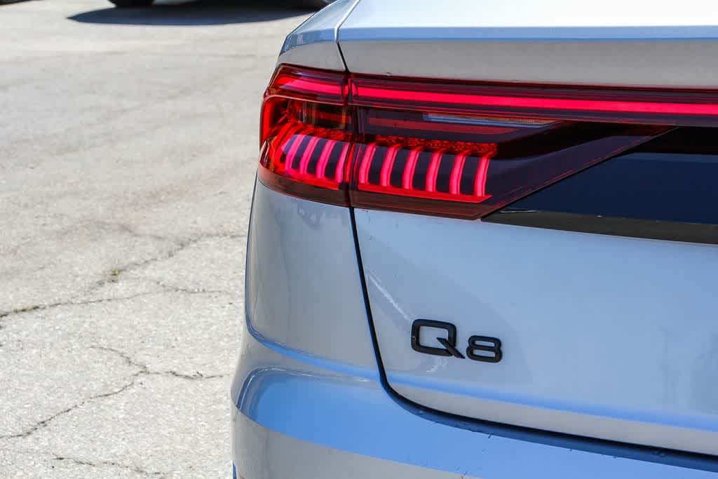 Thumbnail: 2021 Audi Q8 - 11