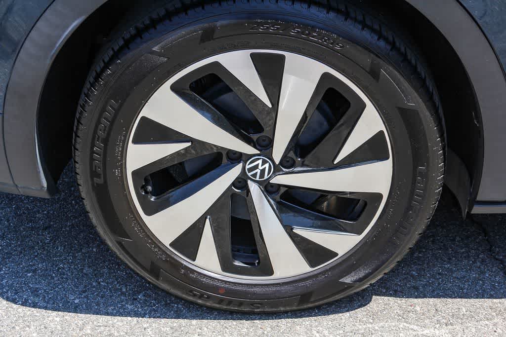 Thumbnail: 2023 Volkswagen ID.4 - 10