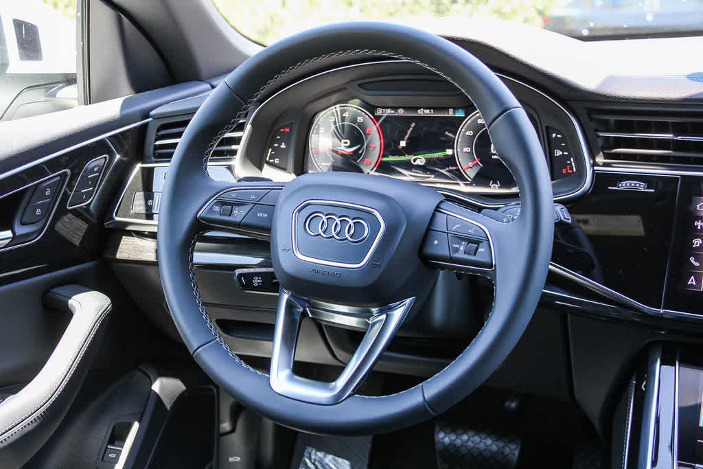 Thumbnail: 2026 Audi Q8 - 16