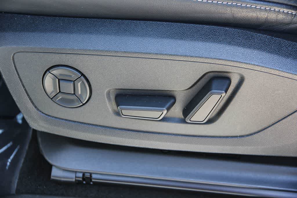 Thumbnail: 2023 Audi Q4 e-tron - 20