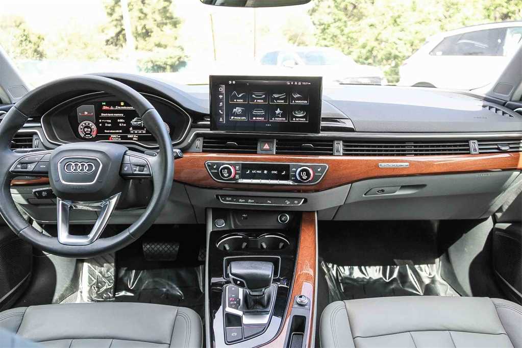 Thumbnail: 2023 Audi A4 - 13