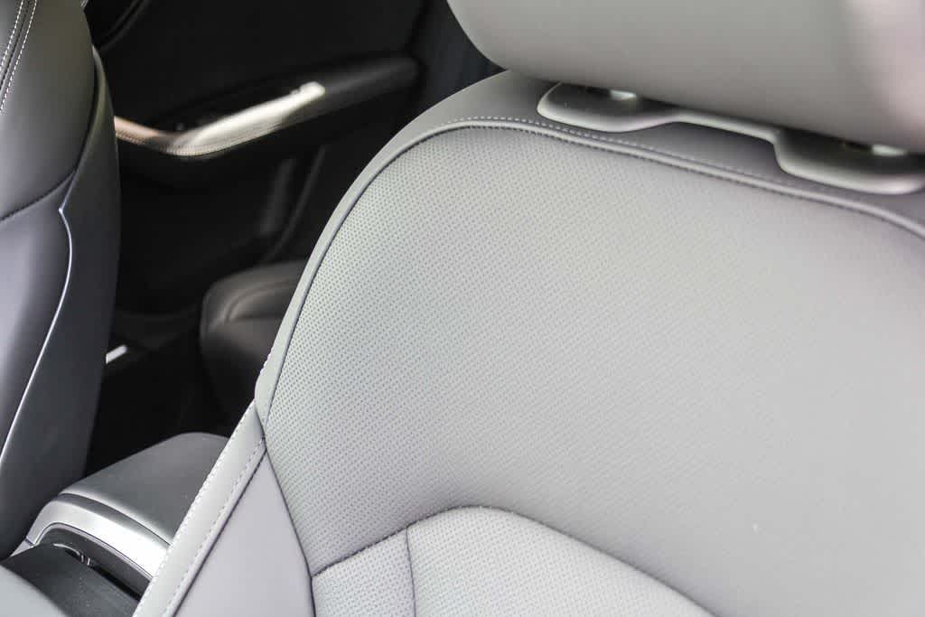 Thumbnail: 2026 Audi Q8 - 25