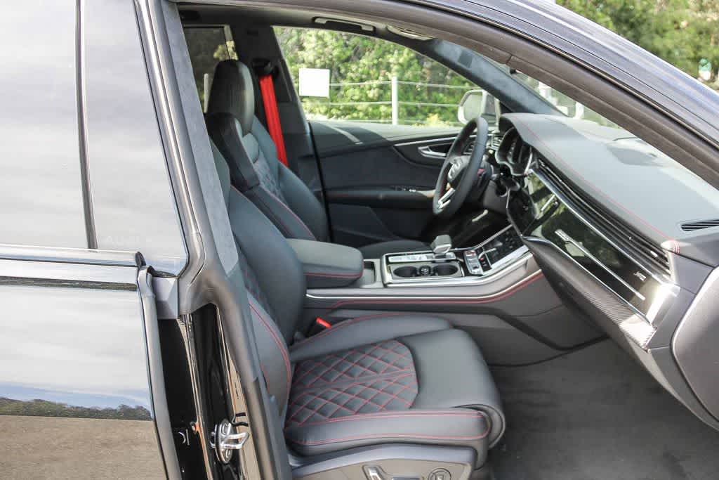 Thumbnail: 2026 Audi SQ8 - 18