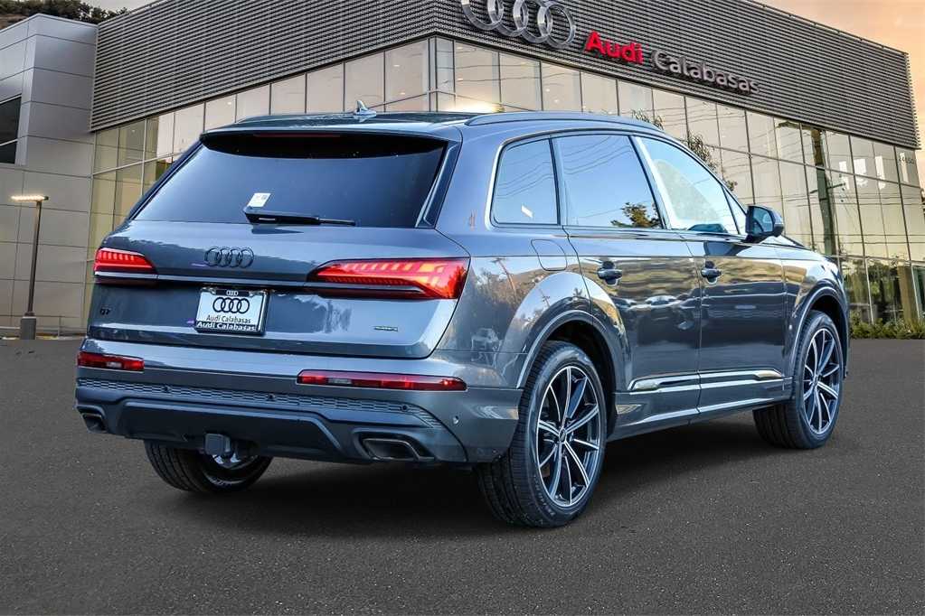 Thumbnail: 2025 Audi Q7 - 4