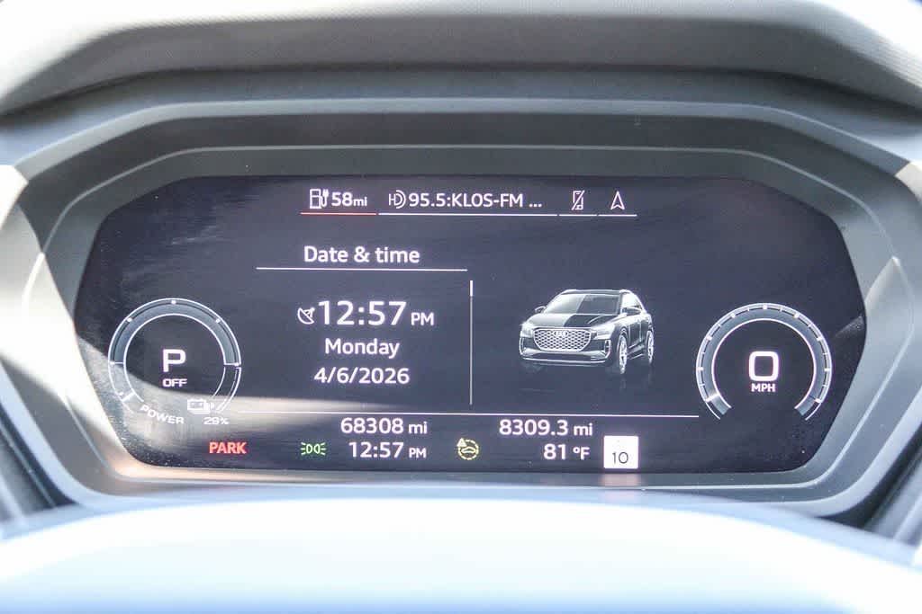 Thumbnail: 2023 Audi Q4 e-tron - 24