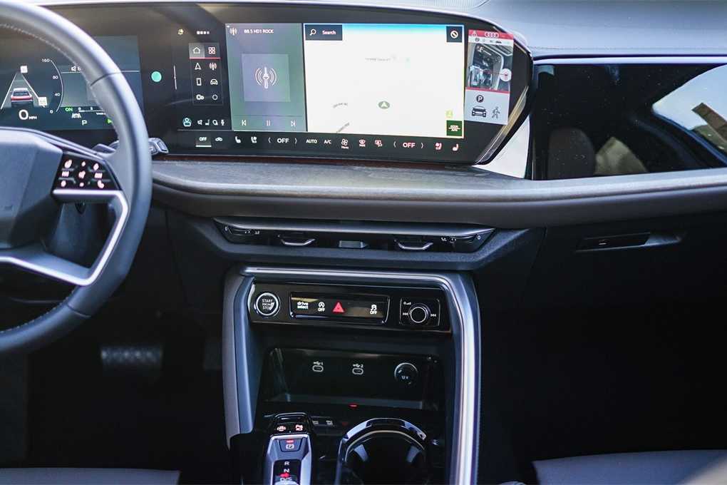 Thumbnail: 2025 Audi Q5 - 14