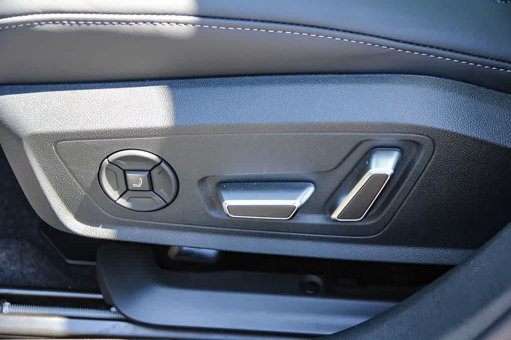 Thumbnail: 2026 Audi S5 - 21