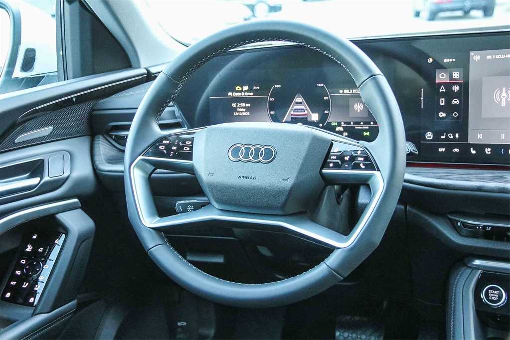 Thumbnail: 2025 Audi Q5 - 16