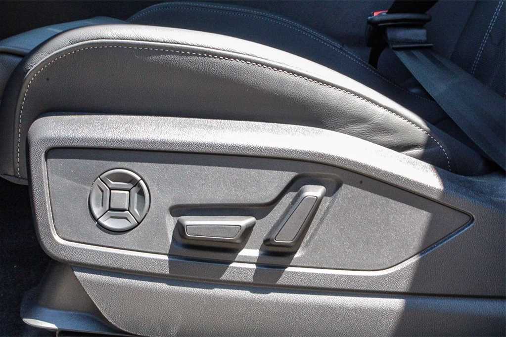 Thumbnail: 2025 Audi Q5 - 24