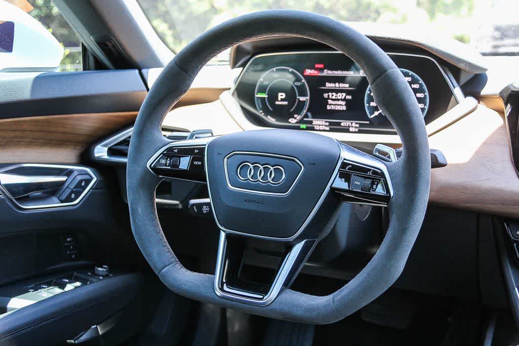 Thumbnail: 2023 Audi e-tron GT - 16
