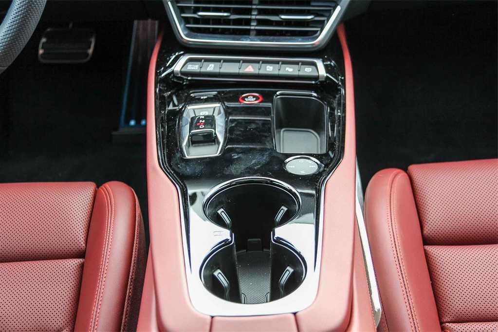 Thumbnail: 2026 Audi e-tron GT - 13