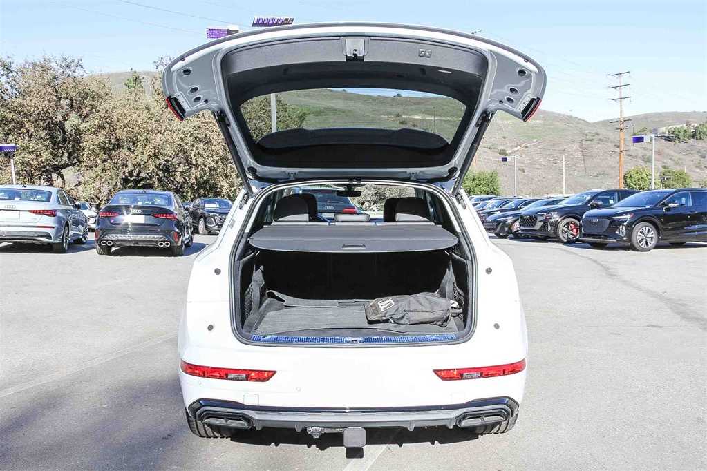 Thumbnail: 2023 Audi Q5 - 26