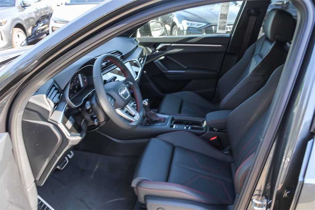 Thumbnail: 2025 Audi Q3 - 19