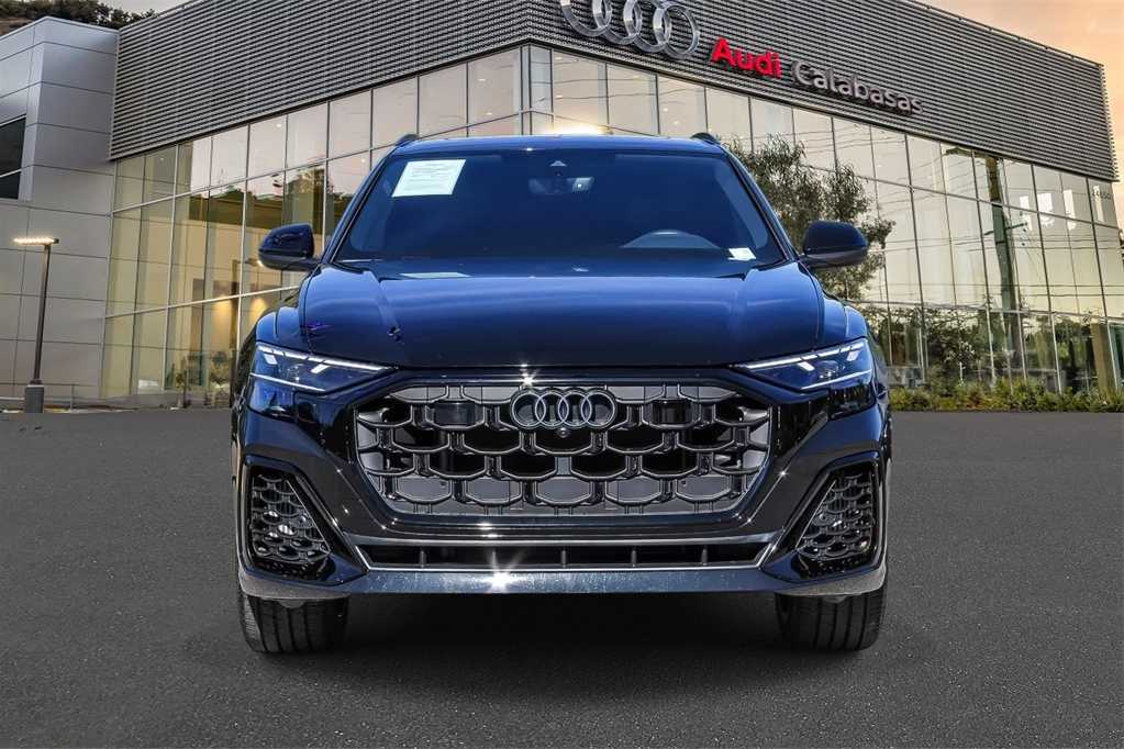 Thumbnail: 2025 Audi Q8 - 6