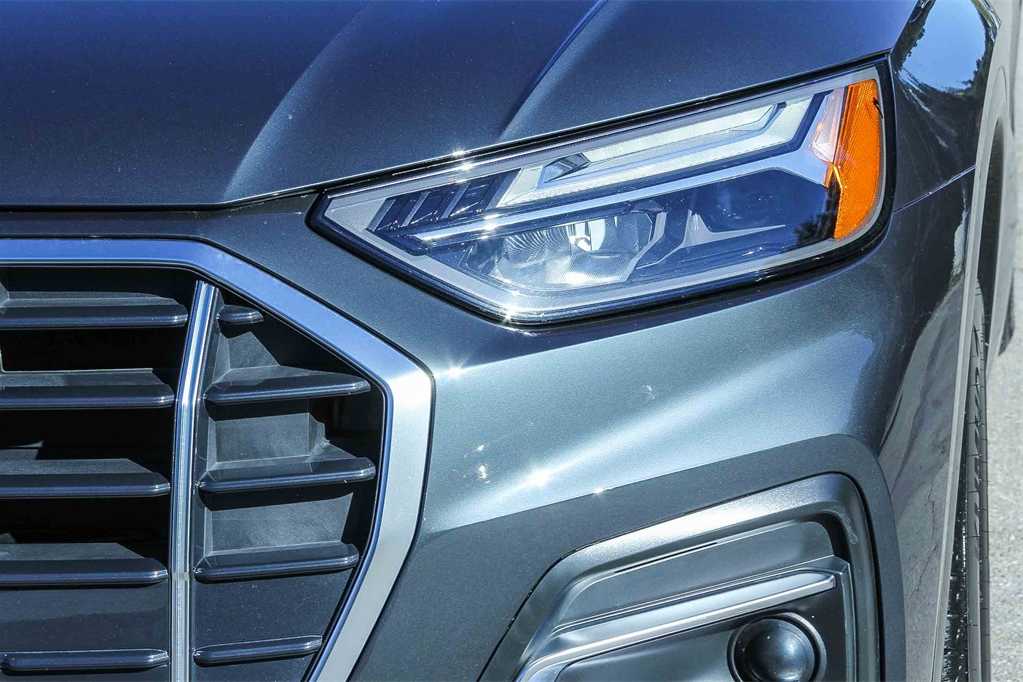 Thumbnail: 2023 Audi Q5 - 7